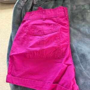 Time and Tru Women's Fuchsia Cargo Shorts